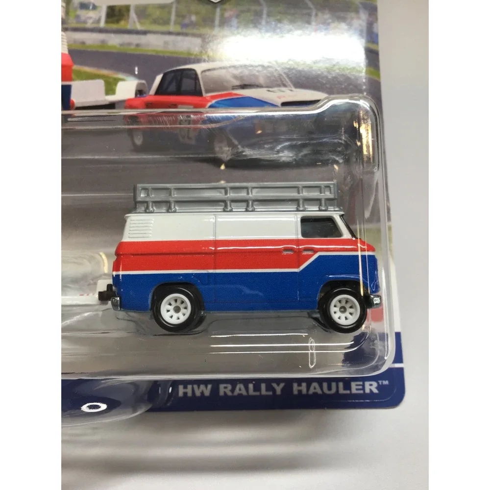 1/64 Scale Hot Wheels Team Transport Set